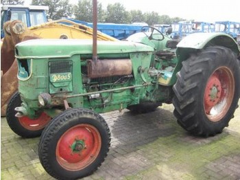 Deutz 8005 - Traktor