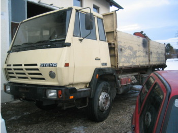STEYR 19S31 - Billenőplatós teherautó