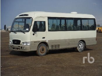 Hyundai 26 Passenger 4X2 - Busz