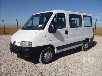 Peugeot BOXER II 2.2D - Minibusz