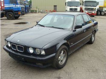 BMW 525 TDS - Autó