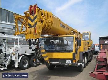 XCMG QY70K 8x4 crane truck - Autódaru