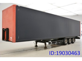 Félpótkocsi dobozos Kögel Box semi-trailer: 1 kép.