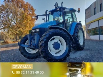 Nyergesvontató DIV. New Holland TS115 4x4 Tractor Handgeschakeld: 1 kép.
