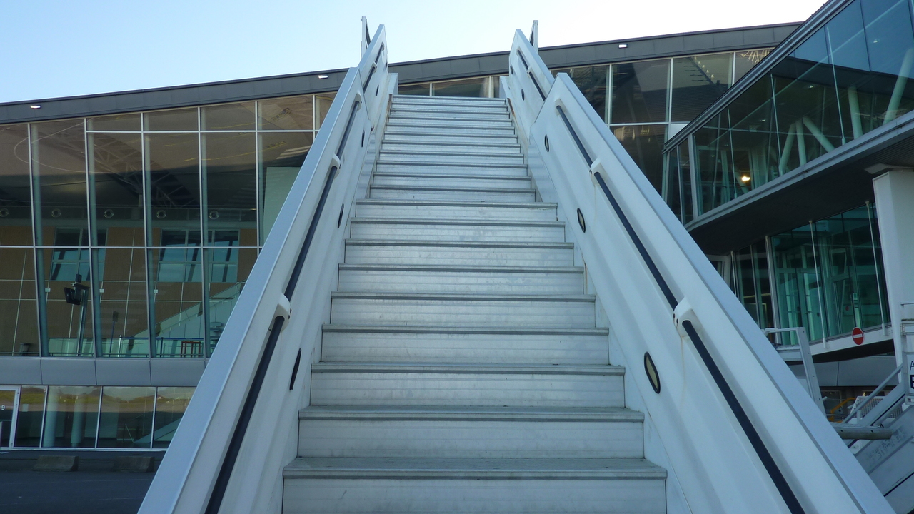 Utaslépcső TLD Passenger stairs ABS580: 2 kép.