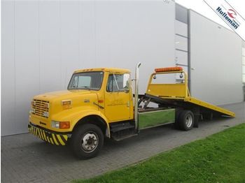 INTERNATIONAL 4700 DT 466 4X2 TOW TRUCK  - Autószállító teherautó