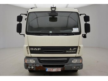 Platós teherautó DAF LF45.160: 2 kép.