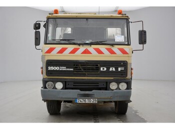 Billenőplatós teherautó DAF PATA 2500: 2 kép.