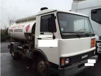 Tartályos teherautó a következők szállításához üzemanyag IVECO 79-10: 1 kép.