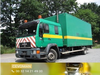 Dobozos felépítményű teherautó MAN 15.264 doka bakwagen met laadklep: 1 kép.