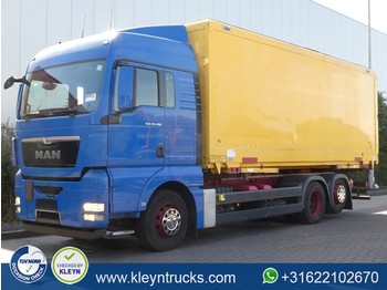 Cserefelépítményes teherautó MAN 26.480 TGX xlx intarder+ box: 1 kép.