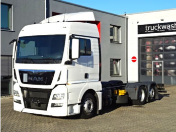 Cserefelépítményes teherautó MAN TGX 26.400/Standklima/ Euro 6 / Liftachse: 1 kép.