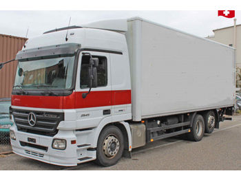 Dobozos felépítményű teherautó Mercedes-Benz Actros 2541     6x2: 1 kép.