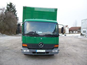 Ponyvás teherautó Mercedes-Benz Atege 818L: 1 kép.