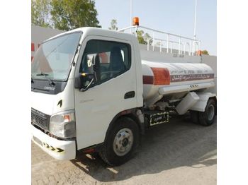 Tartályos teherautó a következők szállításához üzemanyag Mitsubishi Canter: 1 kép.