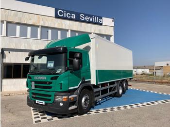 Dobozos felépítményű teherautó Scania P400: 1 kép.